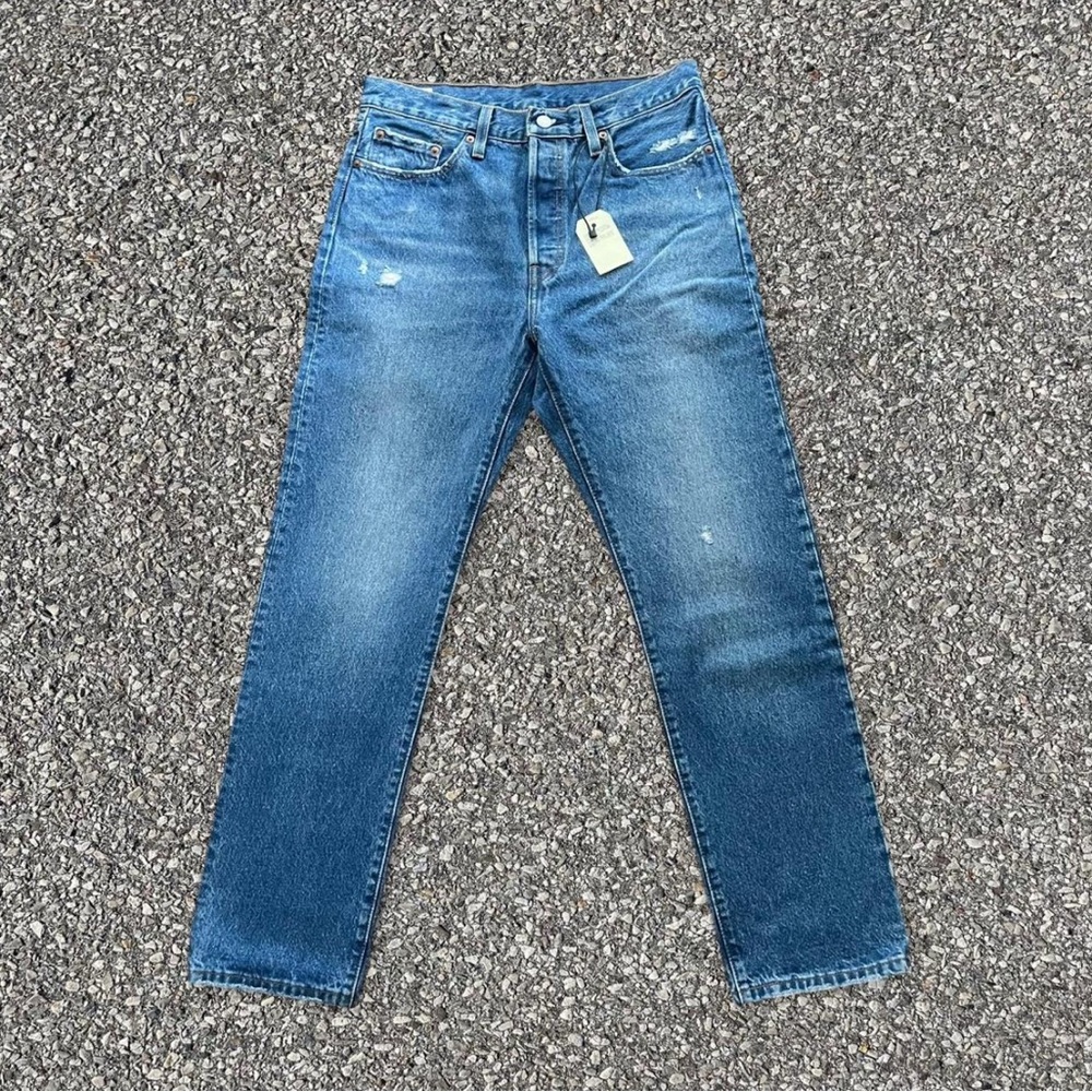 Levi's® Premium
501® ORIGINAL FIT WOMEN'S JEANS